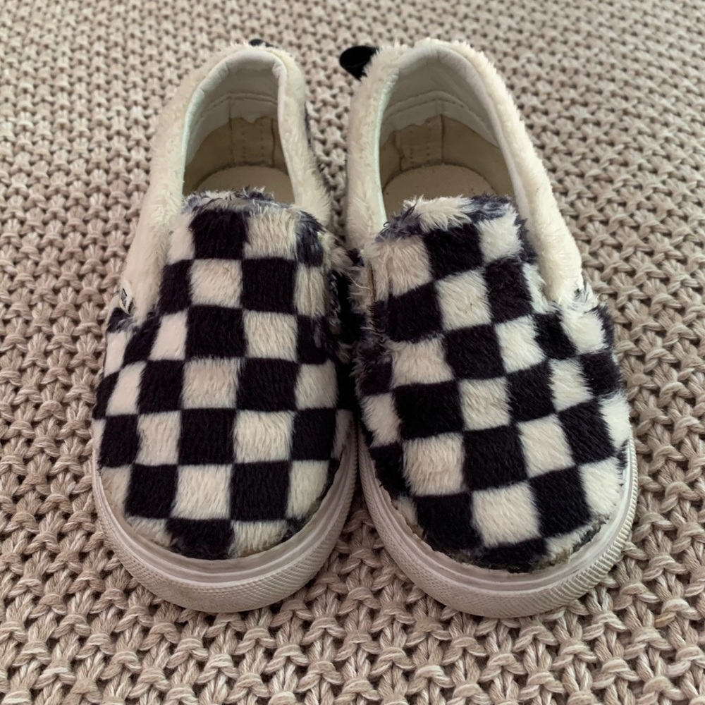Vans LIMITED EDITION Checkerboard Furry Slip Ons